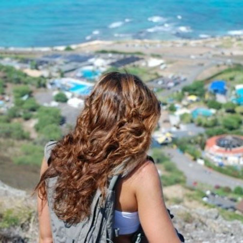 Meet your Posher, Alexandra